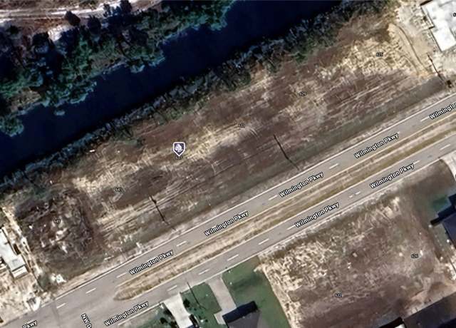 Property at 637 Wilmington Pkwy, Cape Coral, FL 33993