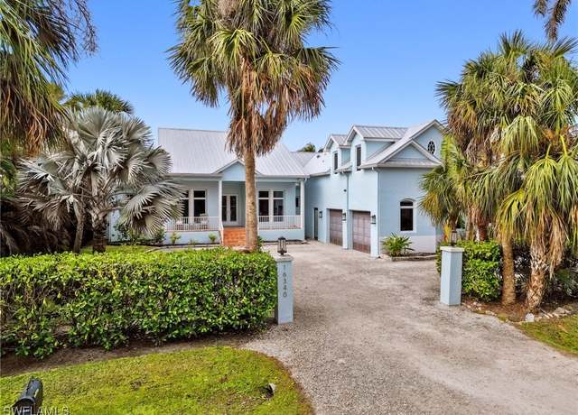 Property at 16340 Arbor Ridge Dr, Fort Myers, FL 33908, 4 beds, 4 baths