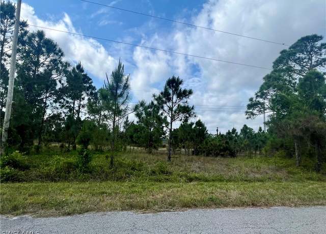 Property at 1166 Briarcliffe St, Fort Myers, FL 33913