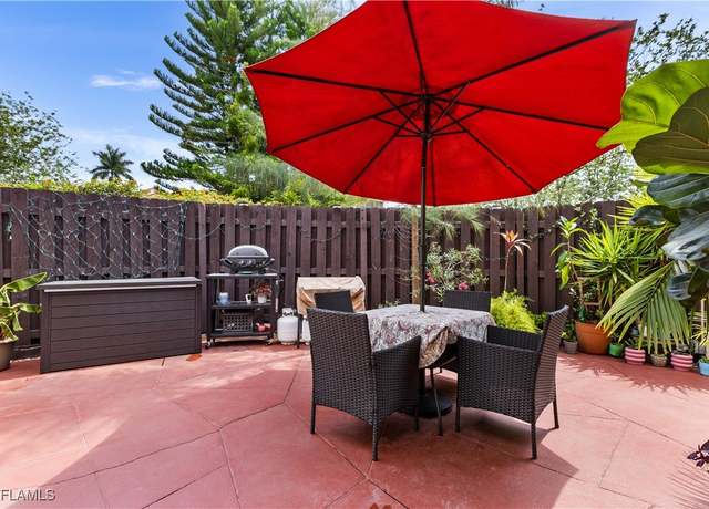 Property at 6272 Westshore Dr #2, Fort Myers, FL 33907, 2 beds, 2 baths