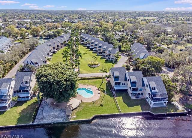 Property at 821 James St, Fort Myers, FL 33916, 3 beds, 3 baths