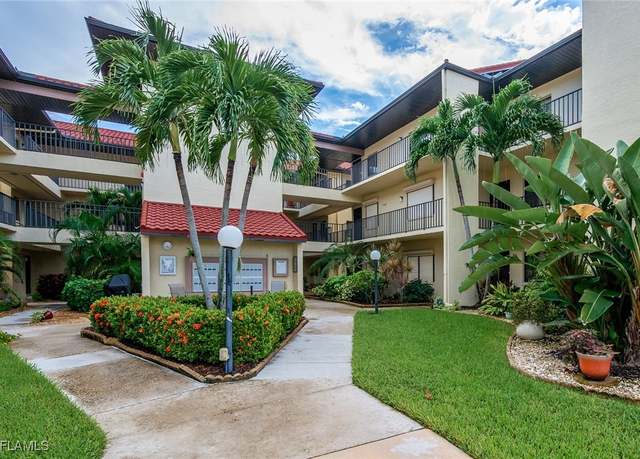 Property at 11140 Caravel Cir #306, Fort Myers, FL 33908, 1 bed, 1.5 baths