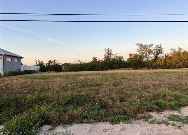 Property at 1025 NE 15th Ter, Cape Coral, FL 33909