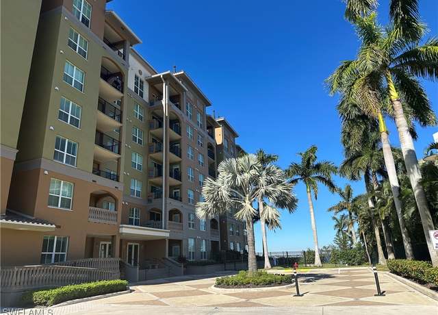 Property at 2825 Palm Beach Blvd #118, Fort Myers, FL 33916, 2 beds, 2.5 baths
