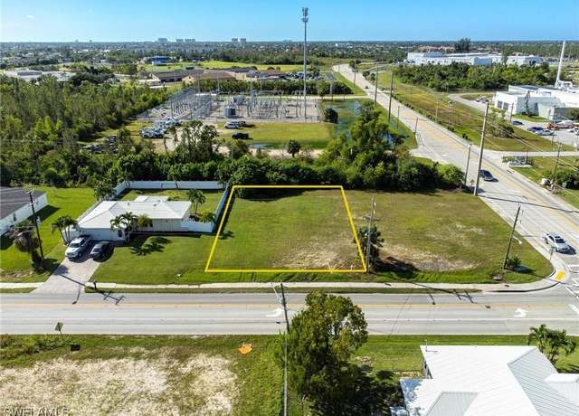 Property at 1924 SW 32nd St, Cape Coral, FL 33914