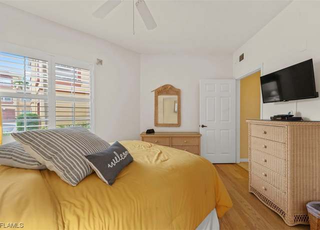 Property at 11400 Ocean Walk Ln #112, Fort Myers, FL 33908, 1 bed, 1 bath