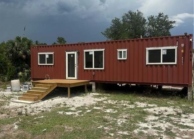Property at 655 S Live Oak St, Clewiston, FL 33440, 2 beds, 1 bath