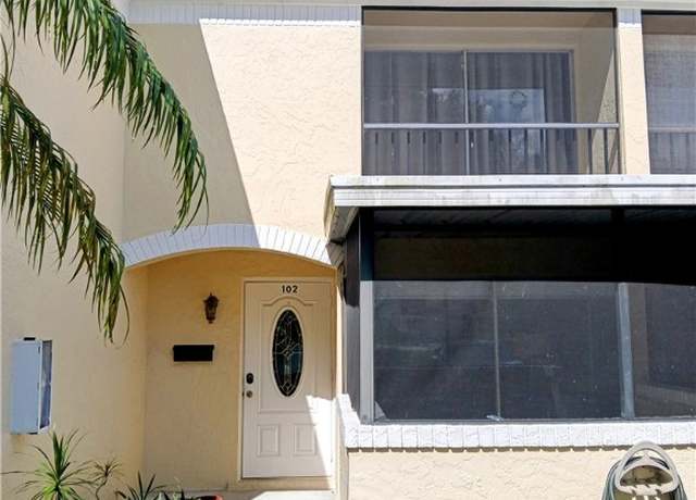 Property at 102 E Greens Blvd, Lehigh Acres, FL 33936, 2 beds, 1.5 baths