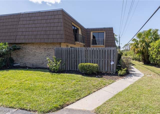 Property at 1653 Park Meadows Dr #3, Fort Myers, FL 33907, 2 beds, 2 baths