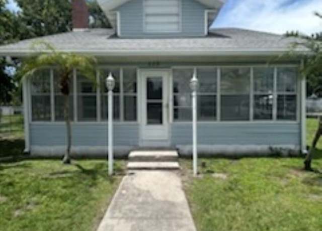 Property at 539 E Pasadena Ave, Clewiston, FL 33440, 5 beds, 2 baths