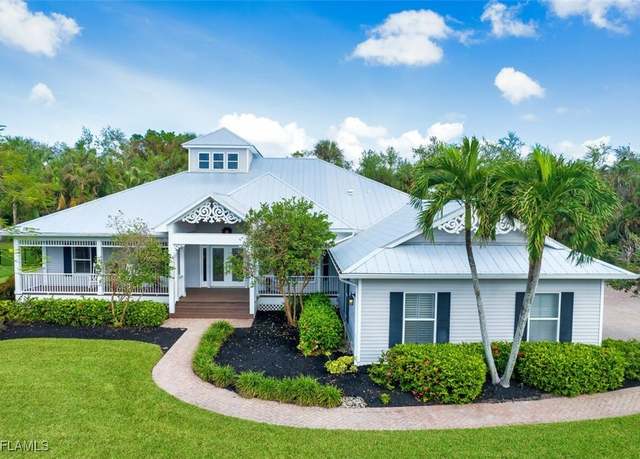 Property at 12350 Coconut Creek Ct, Fort Myers, FL 33908, 3 beds, 2.5 baths
