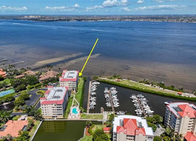 Property at 15220 Portside Dr #301, Fort Myers, FL 33908, 3 beds, 3 baths