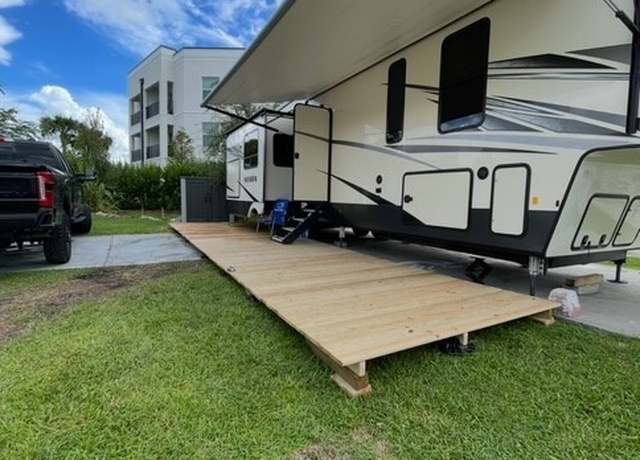 Property at 11501 Ariana Dr, Fort Myers, FL 33908