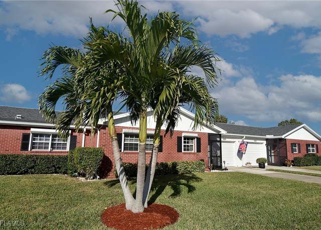 Property at 6952 Edgewater Cir, Fort Myers, FL 33919, 2 beds, 2 baths