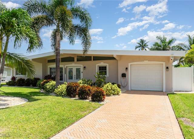 Property at 5283 Tiffany Ct, Cape Coral, FL 33904, 3 beds, 3 baths