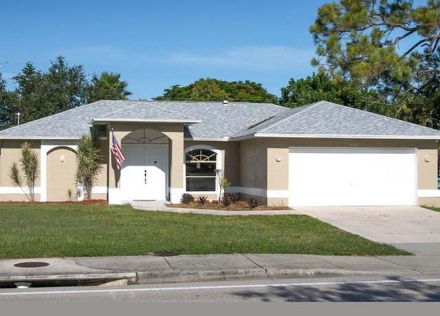 Property at 826 Santa Barbara Blvd, Cape Coral, FL 33991, 3 beds, 2 baths