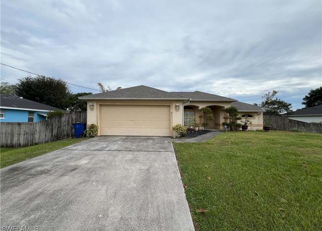 Property at 4895 Golfview Blvd, Lehigh Acres, FL 33973, 4 beds, 2 baths