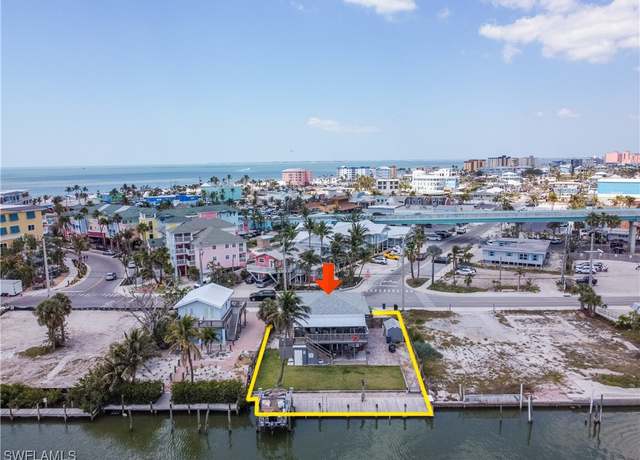 Property at 340 Crescent St, Fort Myers Beach, FL 33931, 3 beds, 3 baths