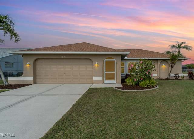 Property at 1921 SE 8th Ter, Cape Coral, FL 33990, 3 beds, 2 baths