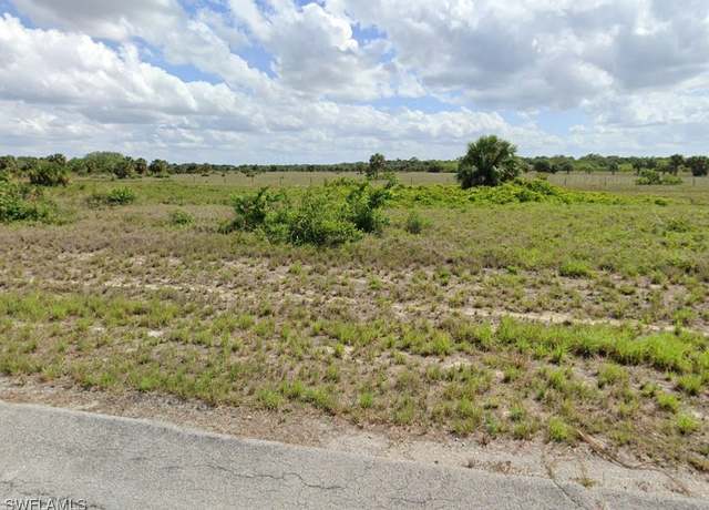 Property at 477 & 479 W Almeria Dr, Labelle, FL 33935