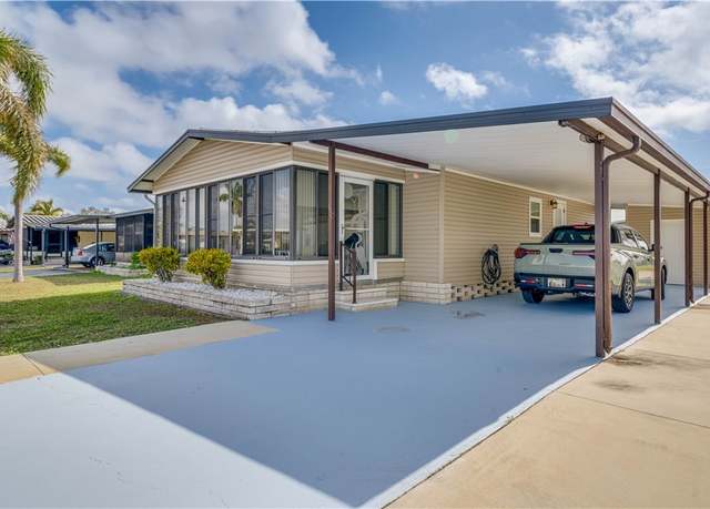 Property at 612 Sunrise Ave, North Fort Myers, FL 33903, 2 beds, 2 baths