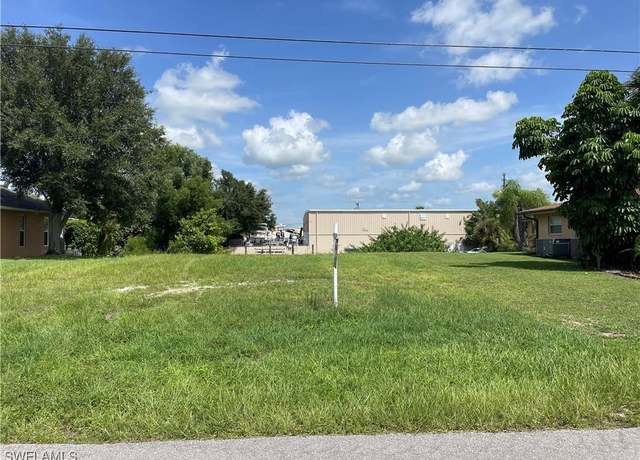 Property at 1216 SE 13th Ave, Cape Coral, FL 33990