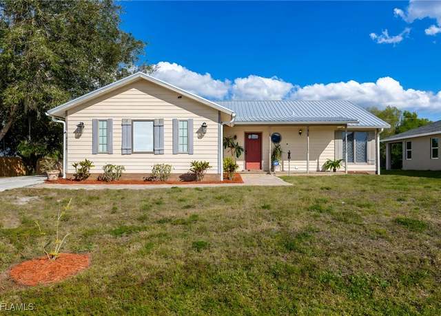 Property at 6136 Higgins Ave, Fort Myers, FL 33905, 3 beds, 2 baths