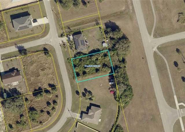Property at 2019 S Montana Cir, Labelle, FL 33935