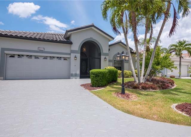 Property at 9071 Old Hickory Cir, Fort Myers, FL 33912, 3 beds, 3 baths