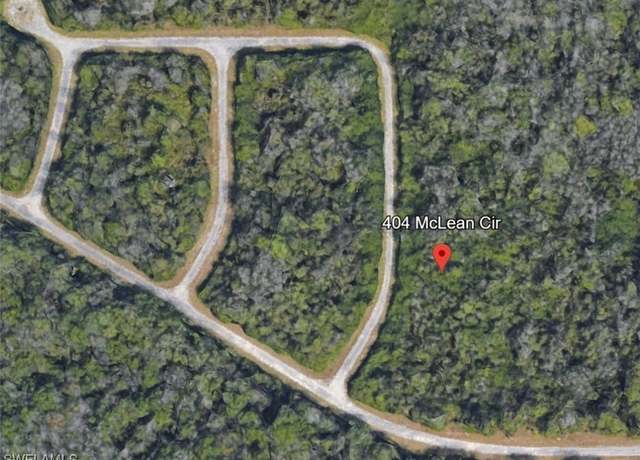 Property at 404 Mclean Cir, Lehigh Acres, FL 33972
