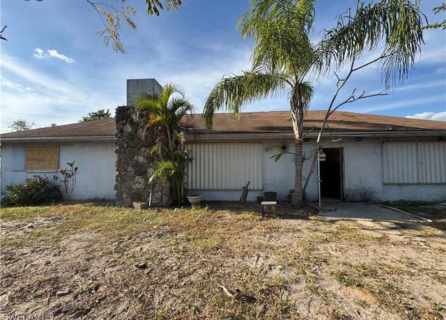 Property at 8306 Suncoast Dr, North Fort Myers, FL 33917, 3 beds, 2 baths