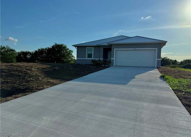 Property at 538 David Cir, Labelle, FL 33935, 3 beds, 2 baths