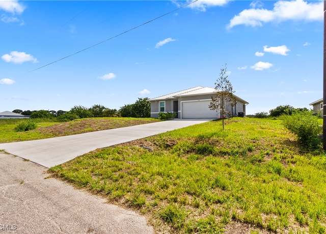 Property at 538 David Cir, Labelle, FL 33935, 3 beds, 2 baths