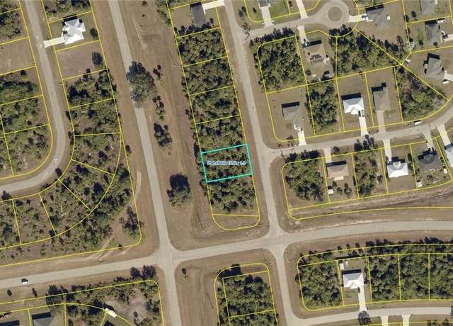 Property at 5101 N Peachtree Cir, Labelle, FL 33935