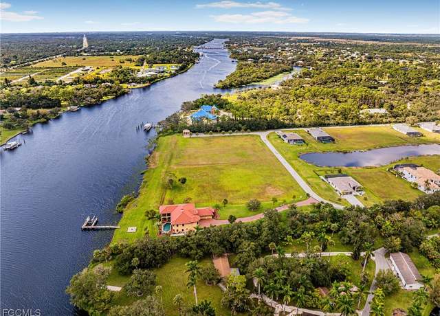 Property at 17109 Serengeti Cir, Alva, FL 33920