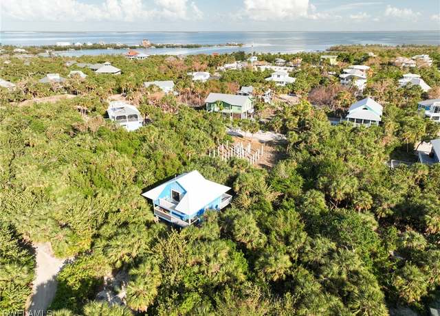 Property at 564 Coral Cir, Captiva, FL 33924, 2 beds, 2 baths