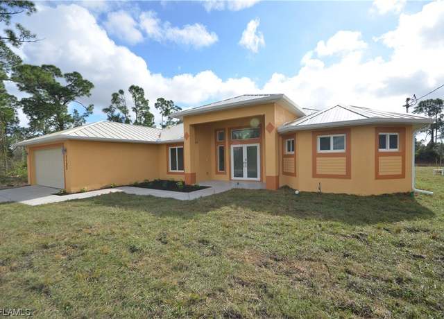 Property at 1132 Edelweiss St E, Lehigh Acres, FL 33974, 3 beds, 2.5 baths