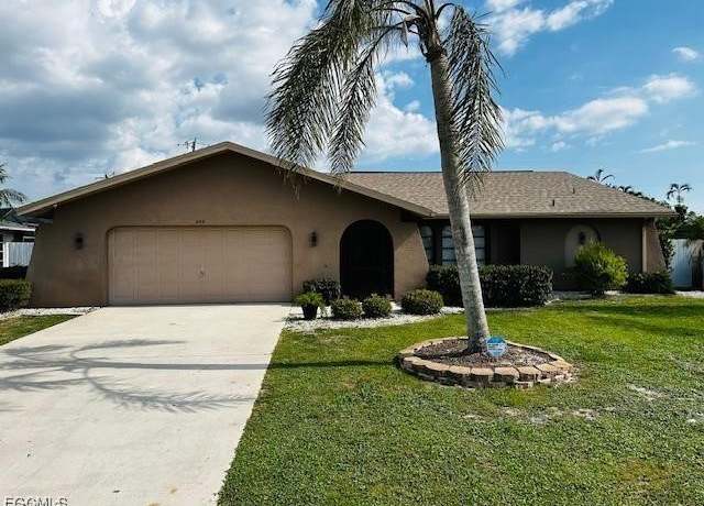 Property at 206 SW 33rd St, Cape Coral, FL 33914, 3 beds, 2 baths