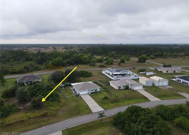 Property at 513 Peerless Cir, Lehigh Acres, FL 33974