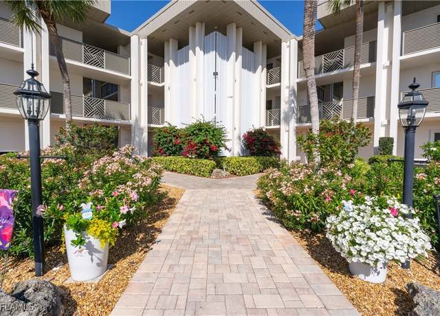 Property at 6102 Augusta Dr #315, Fort Myers, FL 33907, 2 beds, 2 baths