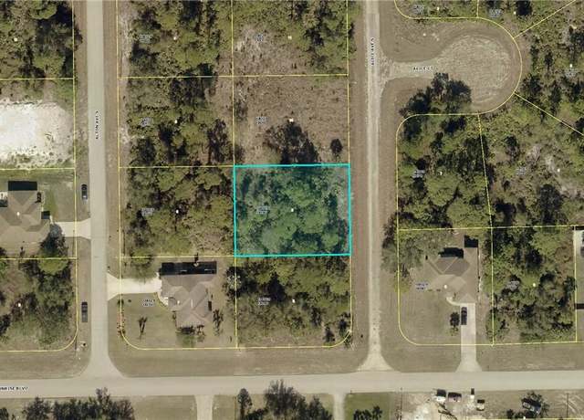Property at 170 Alice Ave S, Lehigh Acres, FL 33974
