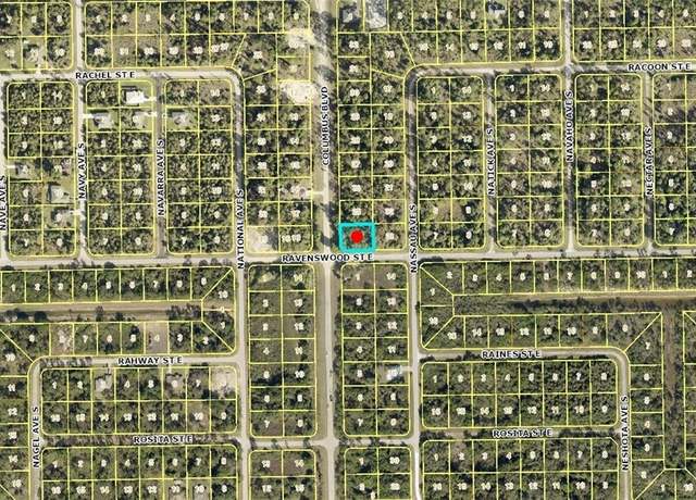 Property at 137 Columbus Blvd S, Lehigh Acres, FL 33974