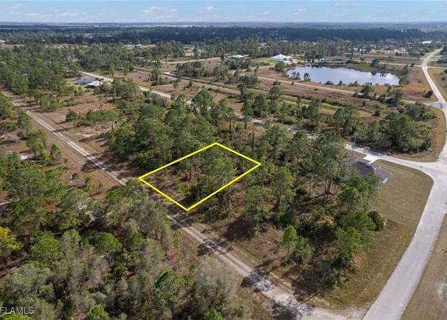 Property at 1018 Chandlee St, Lehigh Acres, FL 33974