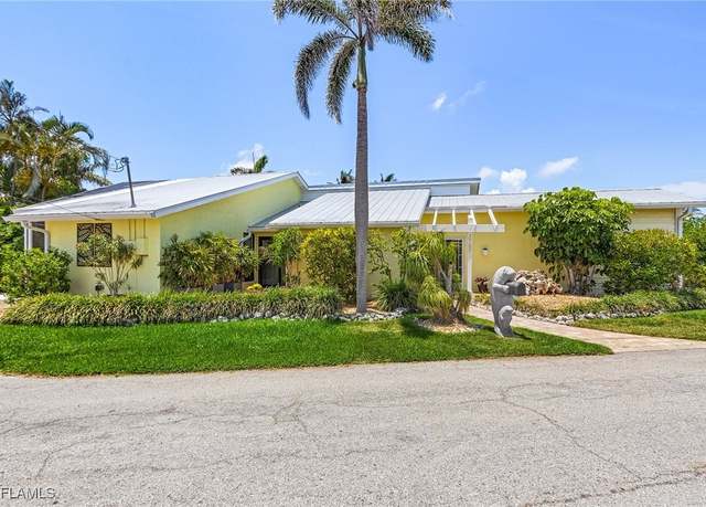 Property at 3707 Clipper Ln, St. James City, FL 33956, 2 beds, 2 baths