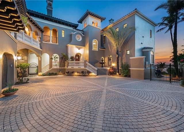 Property at 3914 W Riverside Dr, Fort Myers, FL 33901, 5 beds, 5.5 baths