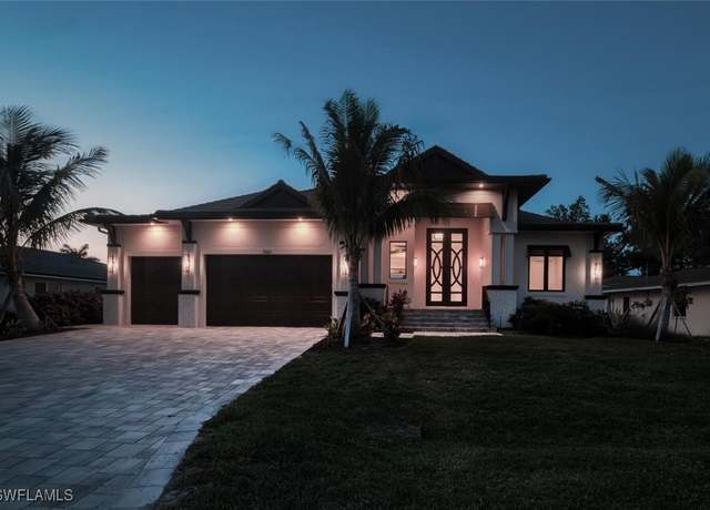 Property at 825 Miramar Ct, Cape Coral, FL 33904, 4 beds, 3.5 baths
