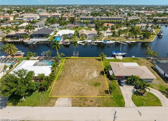 Property at 1713 SE 44th St, Cape Coral, FL 33904