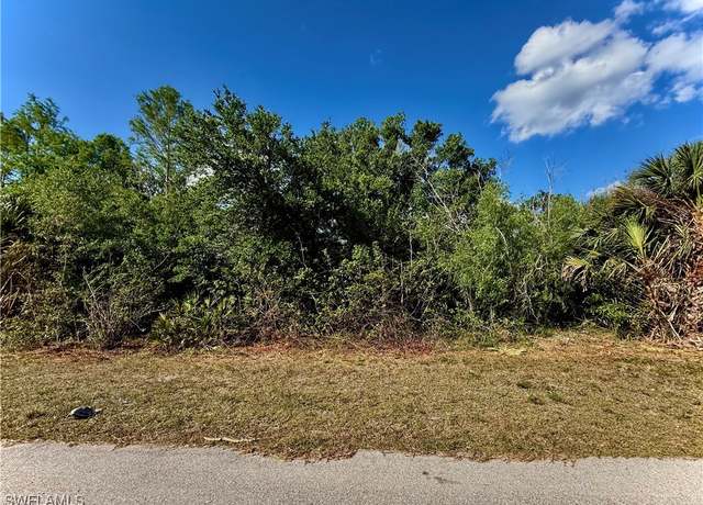 Property at 454 Westchester Dr, Lehigh Acres, FL 33972