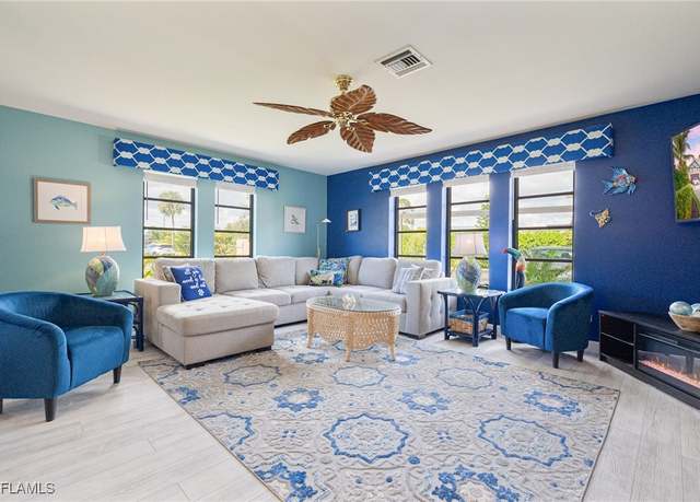 Property at 17025 Golfside Cir #301, Fort Myers, FL 33908, 3 beds, 2.5 baths