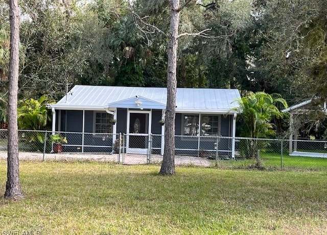 Property at 13850 Cemetery Rd, Fort Myers, FL 33905, 2 beds, 1 bath